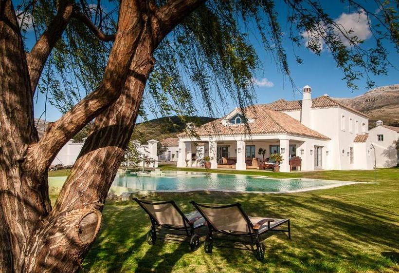 Ronda Mountain Resort