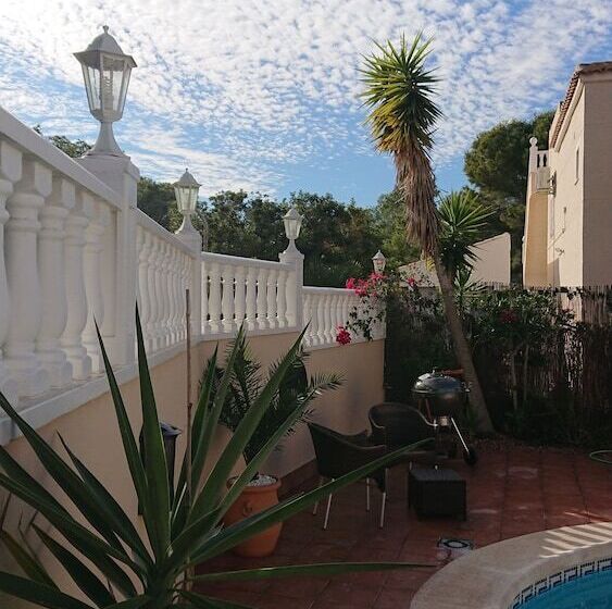 Villa Castillo Nuevo With Optional Heated Private Pool