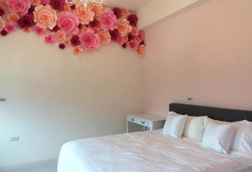 تختخواب و صبحانه Stick Bnb