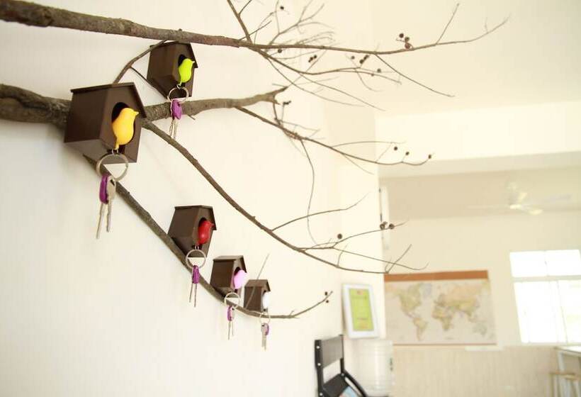 تختخواب و صبحانه Stick Bnb