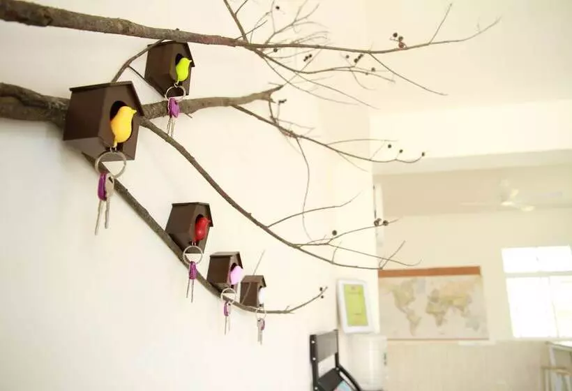 تختخواب و صبحانه Stick Bnb