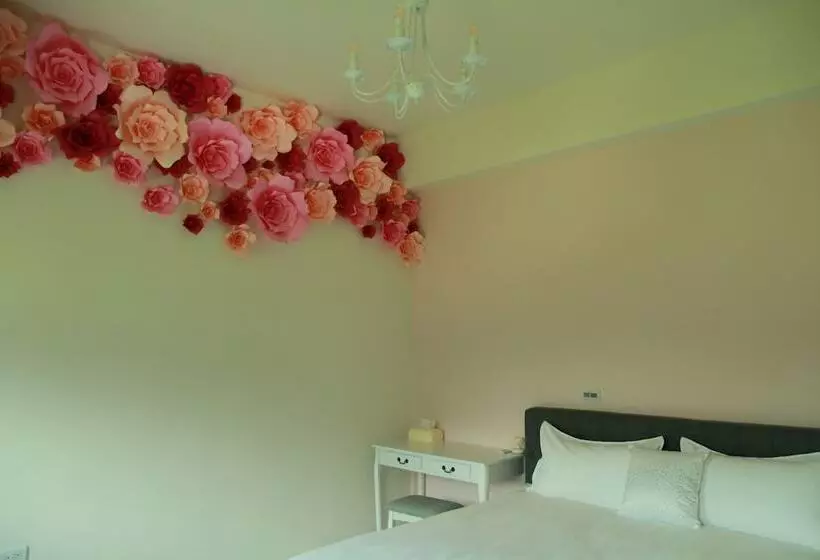 تختخواب و صبحانه Stick Bnb