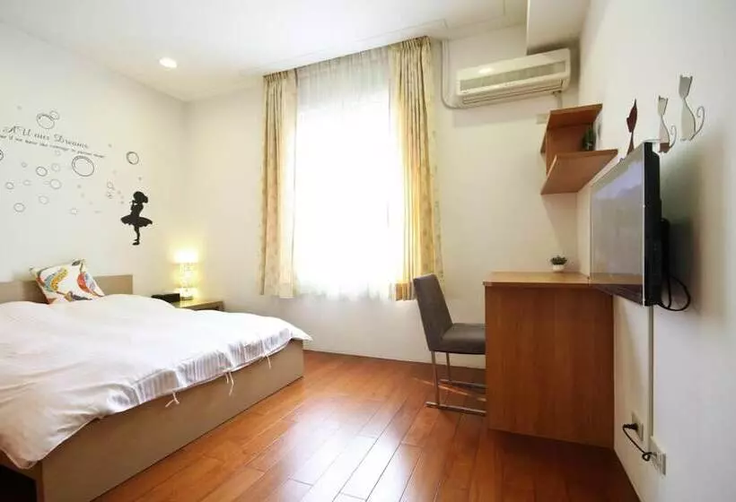 تختخواب و صبحانه Vv House