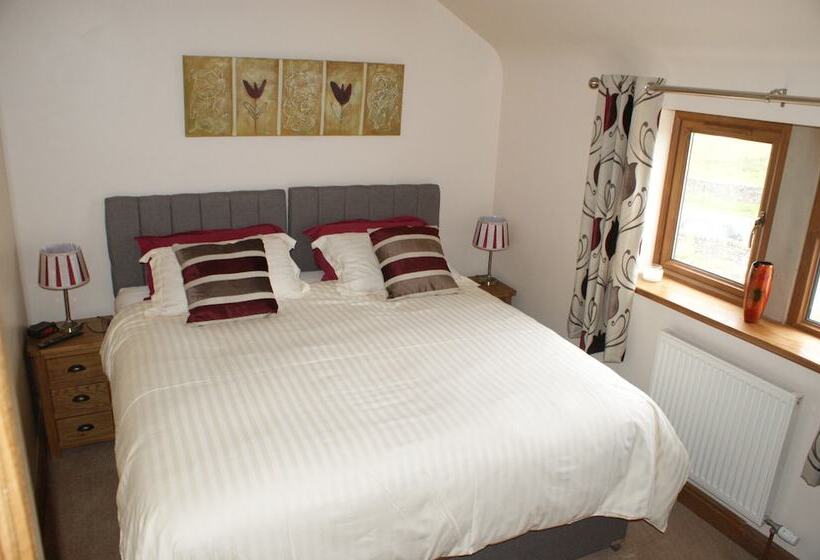 East Wayside Bed & Breakfast