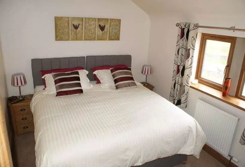 East Wayside Bed & Breakfast