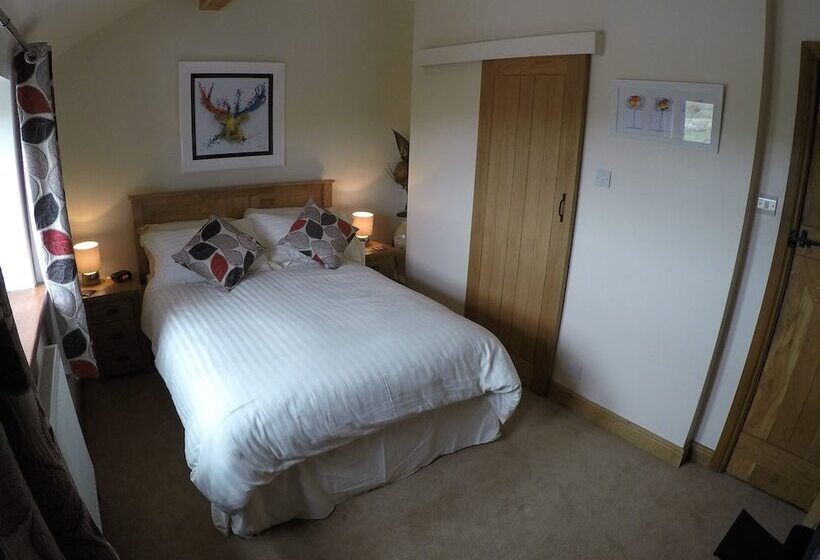 East Wayside Bed & Breakfast