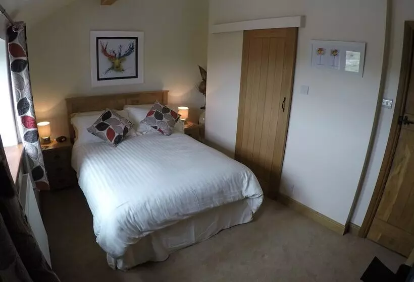 East Wayside Bed & Breakfast