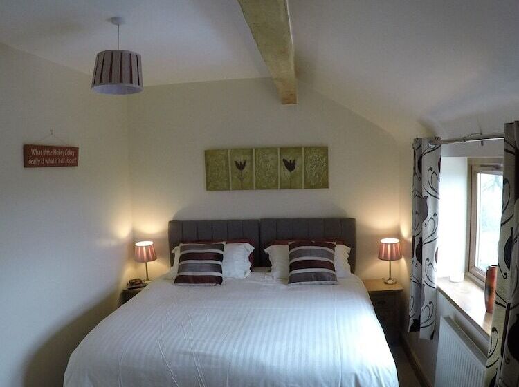 East Wayside Bed & Breakfast