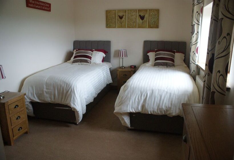 East Wayside Bed & Breakfast