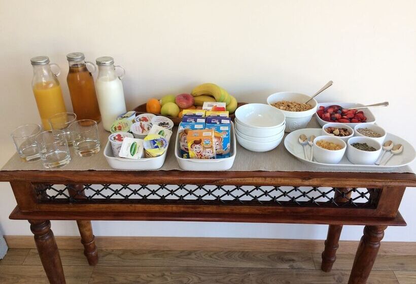 East Wayside Bed & Breakfast