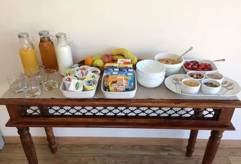 East Wayside Bed & Breakfast