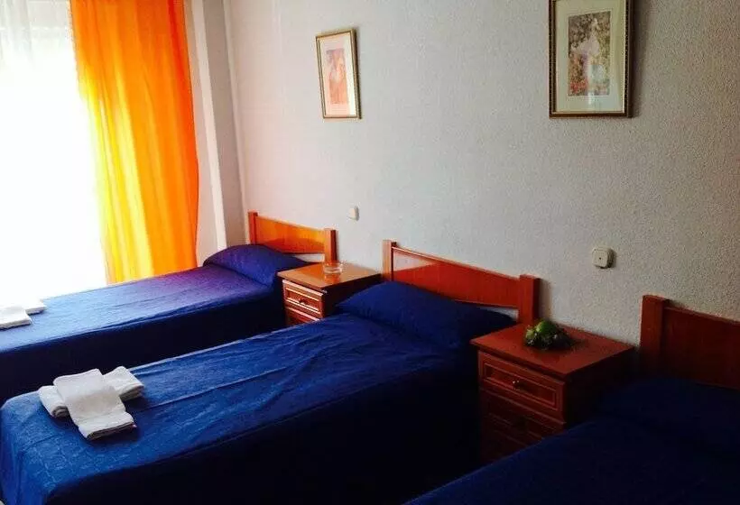 簡易ホテル El Caserón Río