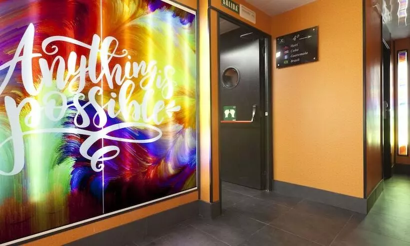 مسافرخانه Jc Rooms Chueca