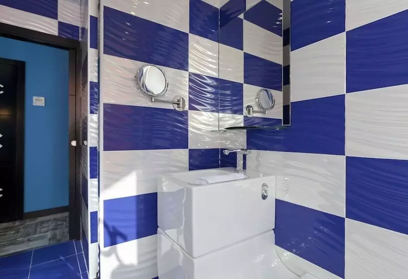 مسافرخانه Jc Rooms Chueca