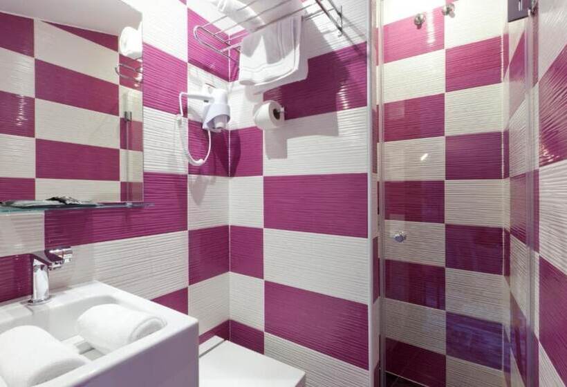 مسافرخانه Jc Rooms Chueca