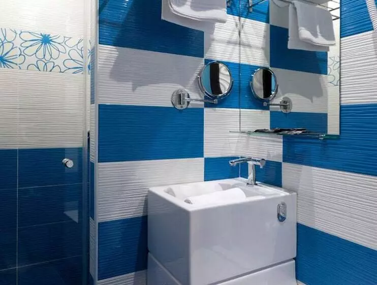 مسافرخانه Jc Rooms Chueca