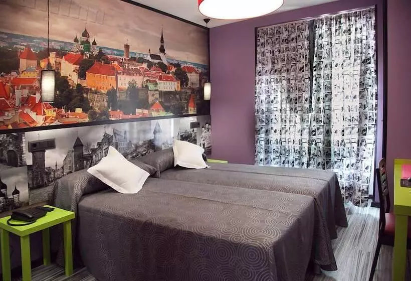 مسافرخانه Jc Rooms Chueca