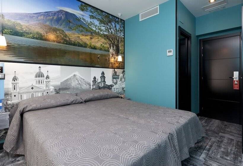 مسافرخانه Jc Rooms Chueca