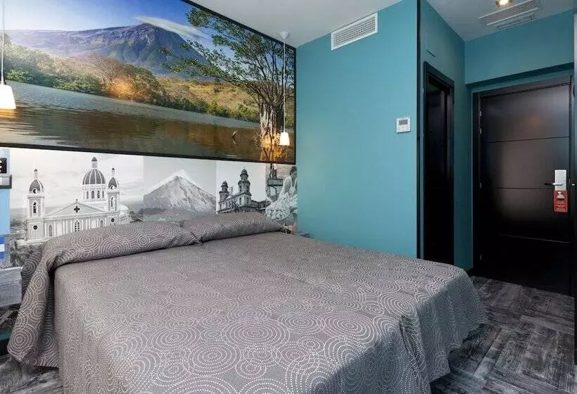 مسافرخانه Jc Rooms Chueca