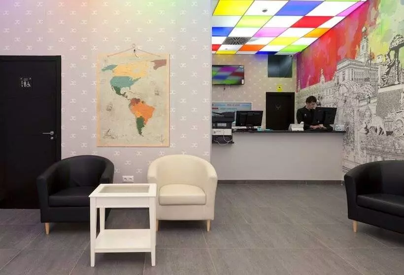 مسافرخانه Jc Rooms Chueca