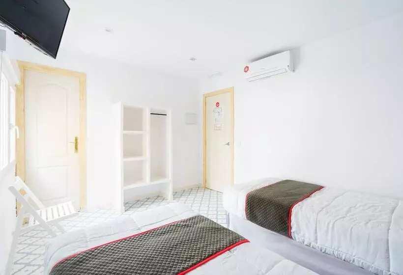 Hostelli Pensión Riad Mediterraneo