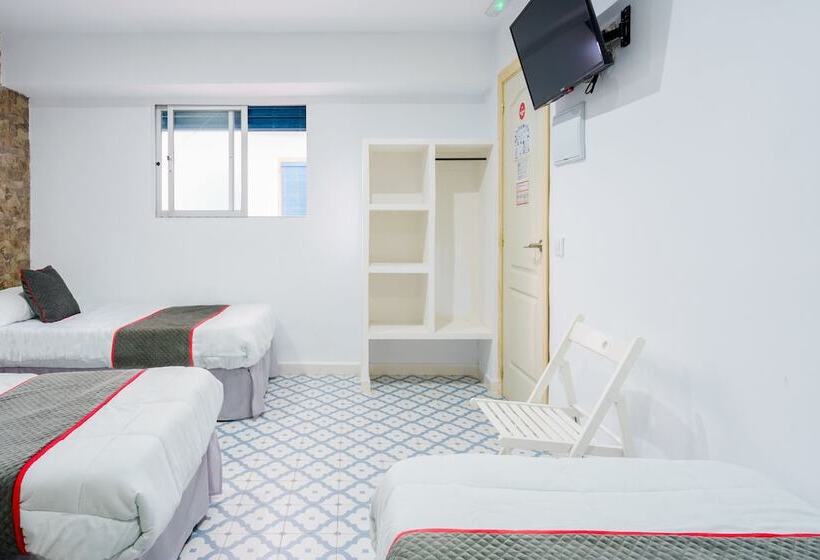 فندق فئة نجمة واحدة Pensión Riad Mediterraneo