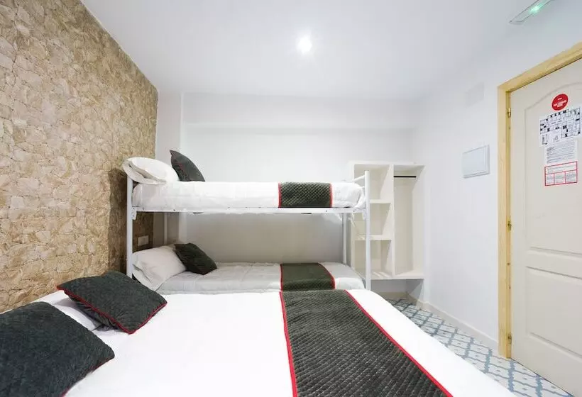 Hostelli Pensión Riad Mediterraneo