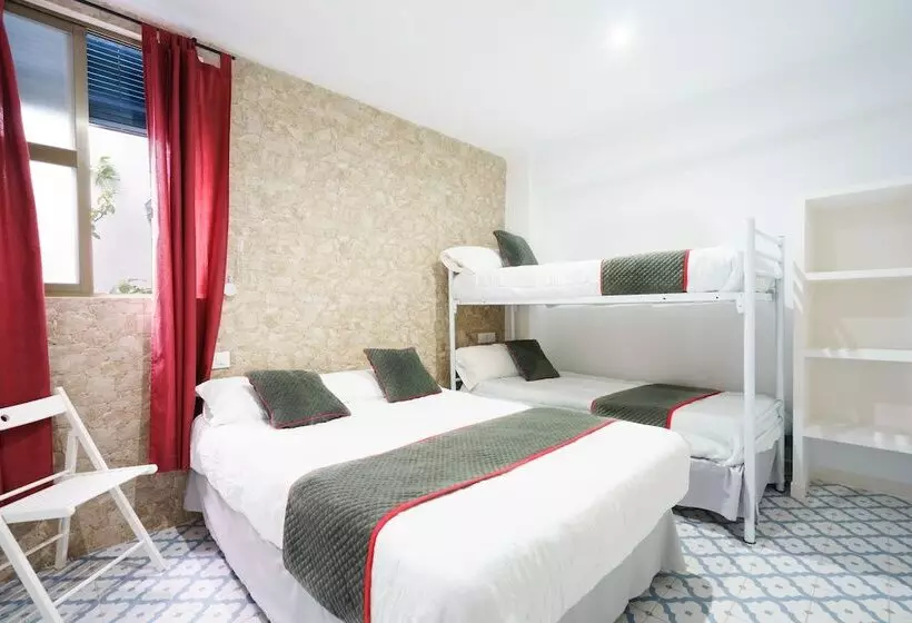 Hostelli Pensión Riad Mediterraneo