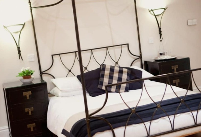 فندق فئة نجمة واحدة The Blue Lion