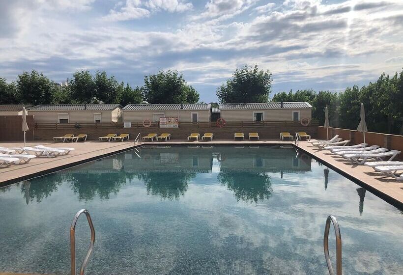 فندق Camping El Camell