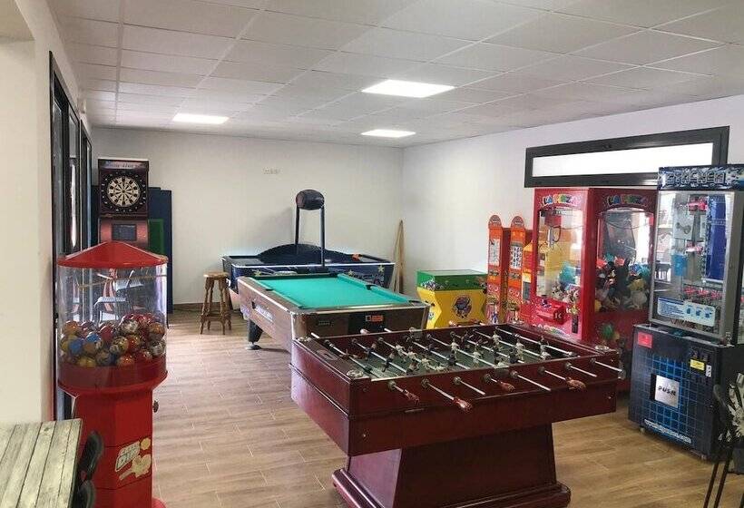 فندق Camping El Camell