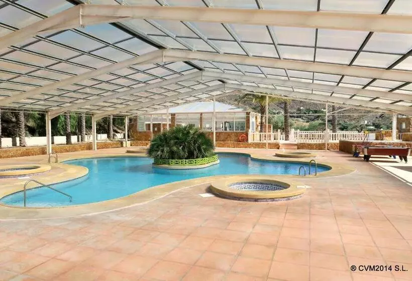 ホテル Centro Vacacional Macenas