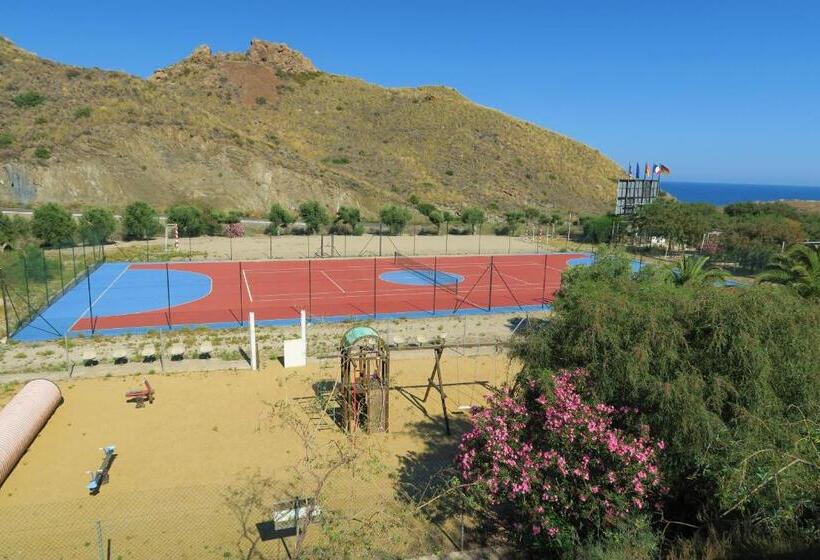 Отель Centro Vacacional Macenas