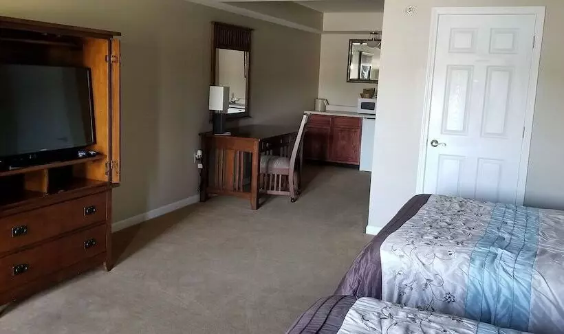 Hotelli The Point Resort