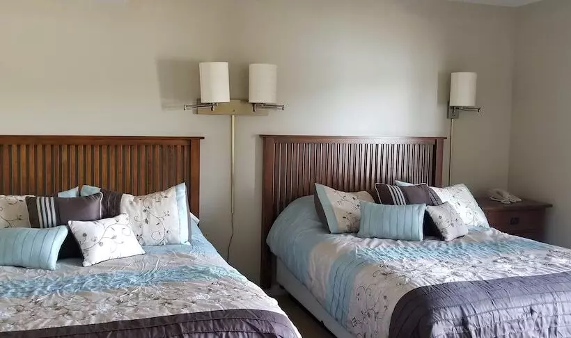 Hotelli The Point Resort