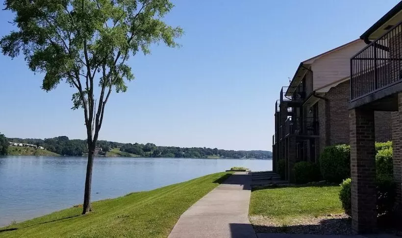 Hotelli The Point Resort