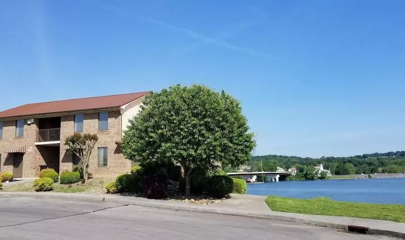 Hotelli The Point Resort