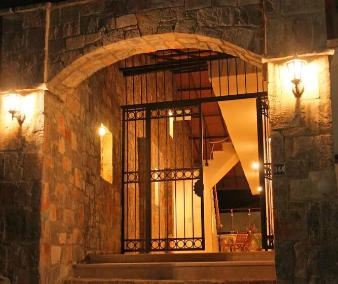 Lady Rose Boutique Pension