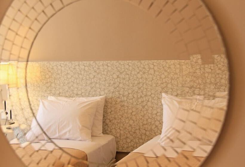 Lady Rose Boutique Pension