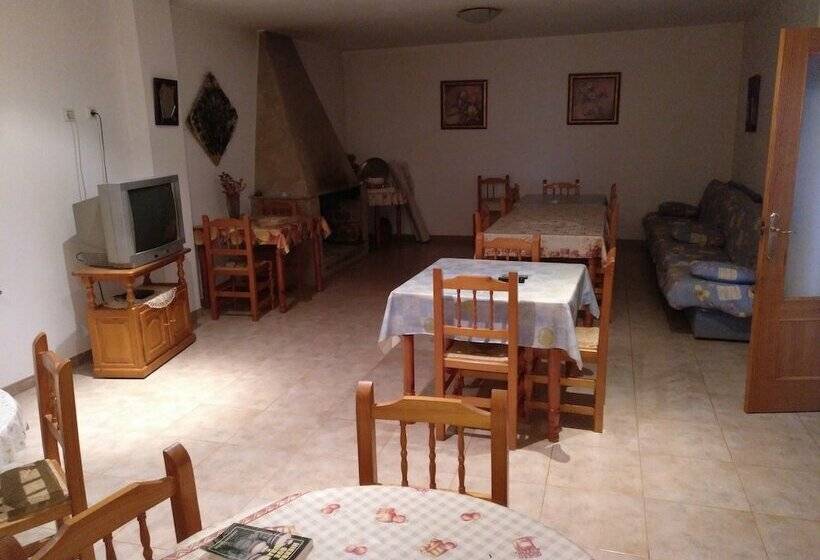 膳宿费 Barranc Del Minyo