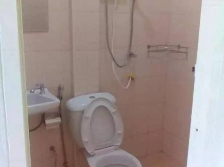 پانسیون Charlee House
