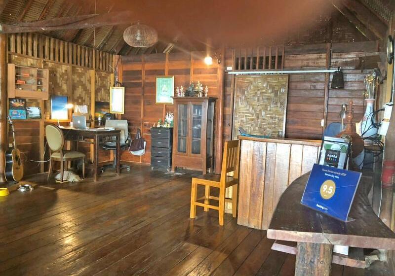 Отель Banyan Bay Villas