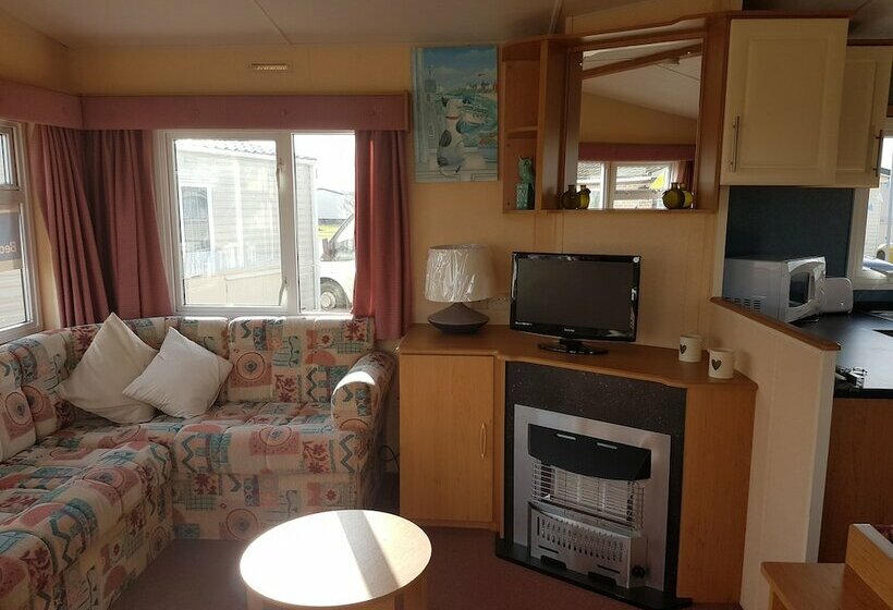 Hotelli Homely Holidays