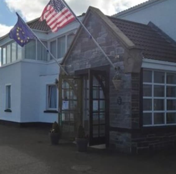 酒店 Inn On The Coast