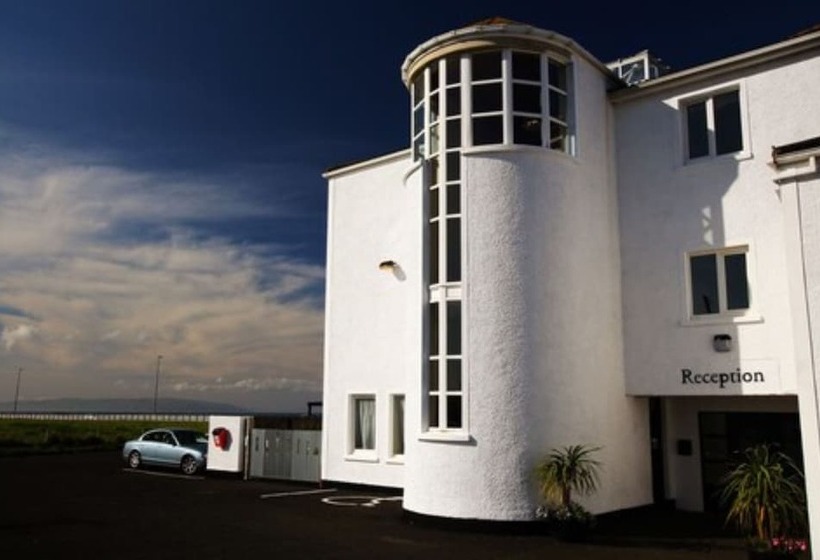 酒店 Inn On The Coast