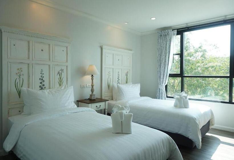 هتل Marquise Boutique