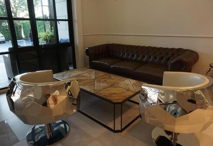 هتل Marquise Boutique