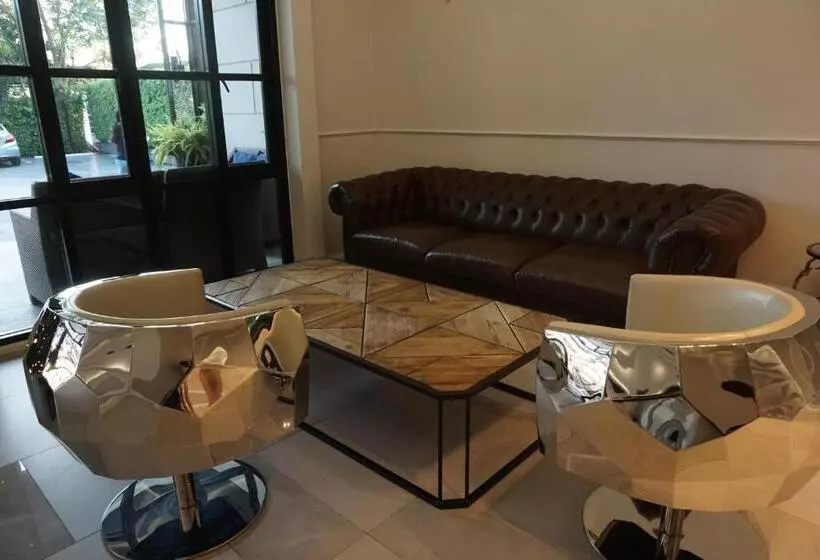 هتل Marquise Boutique