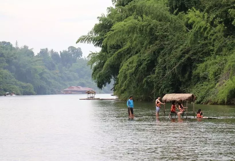 Hotelli The Green House Kanchanaburi