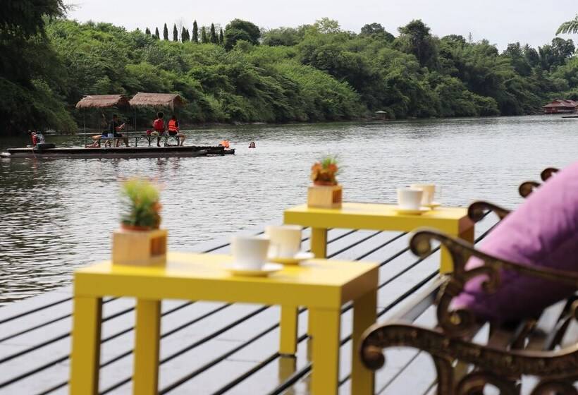 בית מלון כפרי The Green House Kanchanaburi